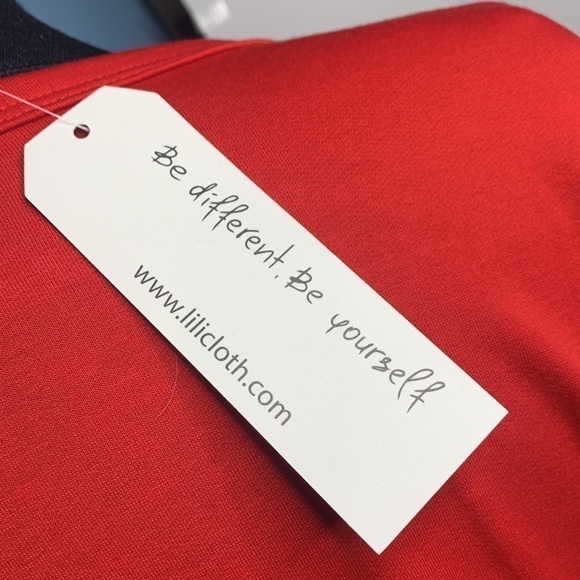 Lilicloth “ I’M vaccinated”but I still want you to stay away from me” *5 for 25* - Picture 6 of 8